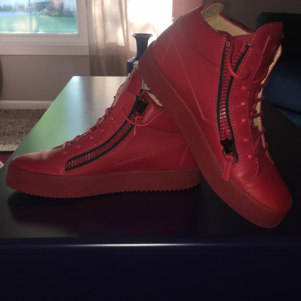 Giuseppe Zanotti mid-rise unisex sneakers.